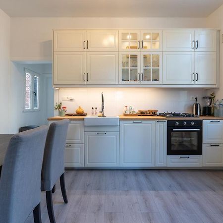 Large Room In House W Shared Kitchen & Bathroom W Free Parking Bluecard Антверпен Экстерьер фото